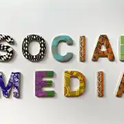 وسائل التواصل الاجتماعي