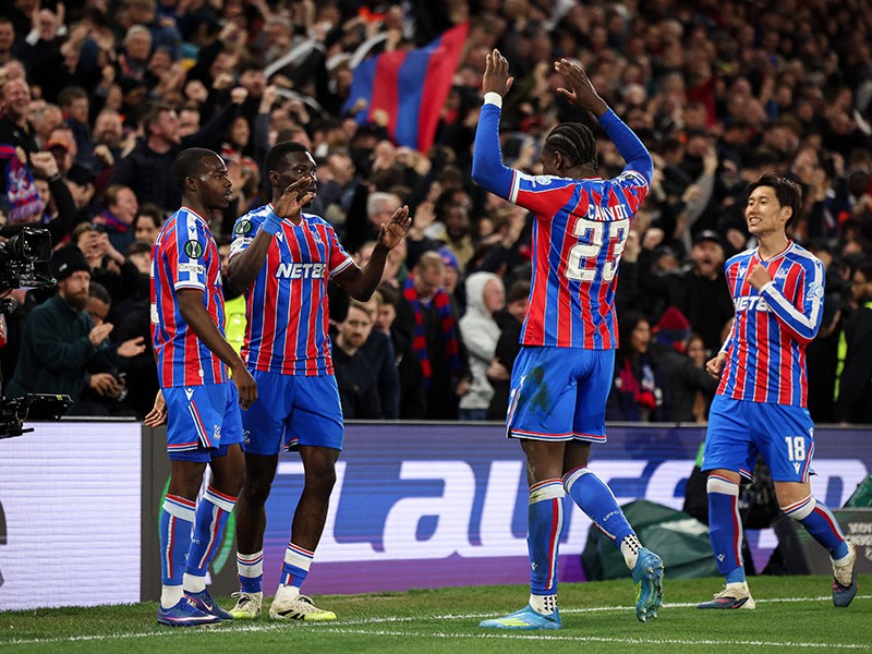 Crystal Palace take control of quarter-final with dominant display