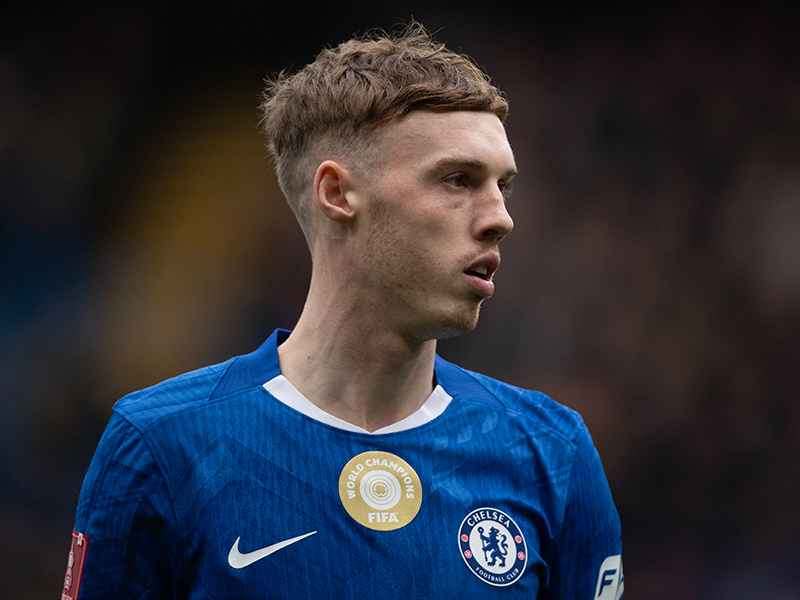 Palmer dismisses Man United rumours and commits to Chelsea's future