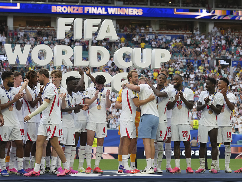 England edge France in 10-goal thriller to secure World Cup bronze