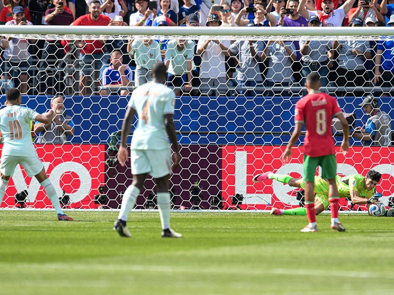 Are goalkeepers winning the battle over "stuttering" penalties?