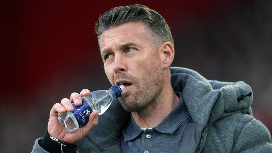 Wolves relegated as West Ham and Crystal Palace play out stalemate