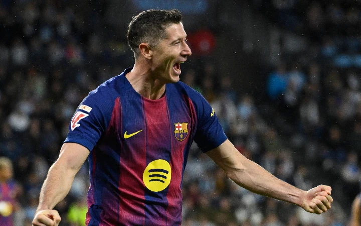 Lewandowski Hat-Trick Closes Barcelona’s Gap to Madrid