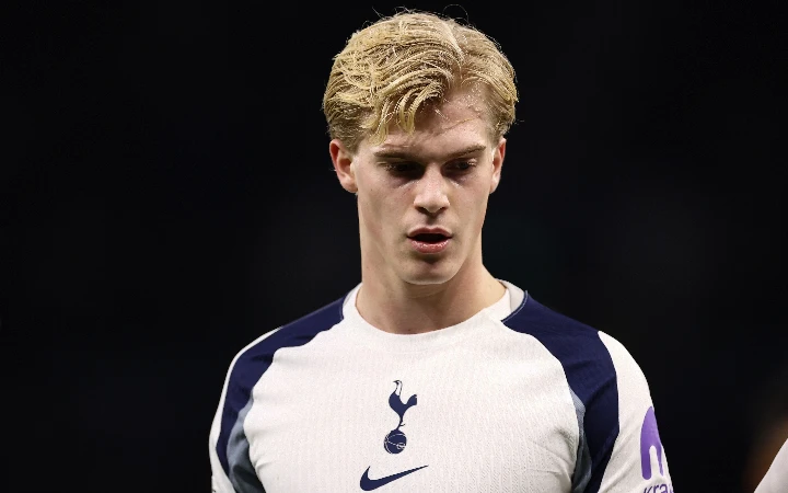 Bergvall Injury Blow as Spurs Fear Long Layoff After Dortmund Ankle Injury