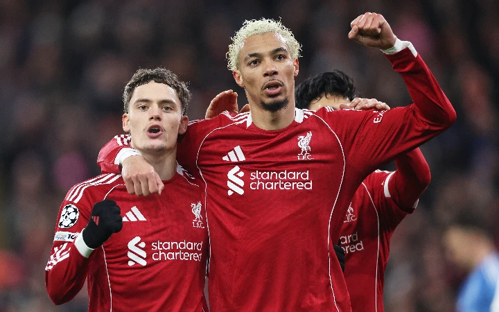 Liverpool cruise past Qarabag to seal last-16 spot