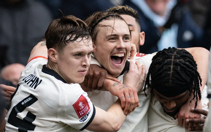 Port Vale Shock Sunderland to Reach FA Cup Quarters