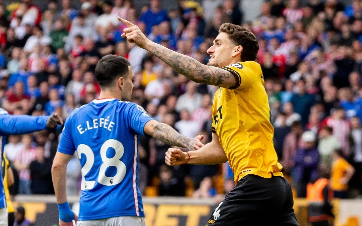 Ten-Man Sunderland Drop Points Against Wolves After Early Ballard Red Card