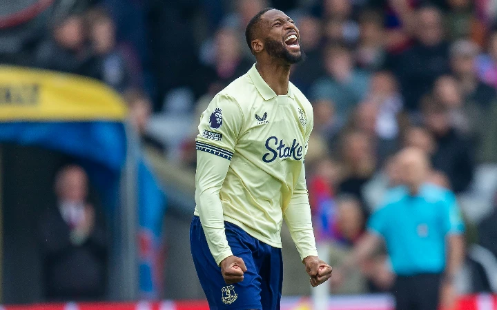 Crystal Palace fight back twice to dent Everton’s European hopes