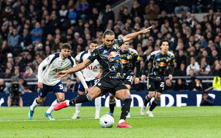 Calvert-Lewin late penalty earns Leeds draw at Spurs as relegation pressure rises
