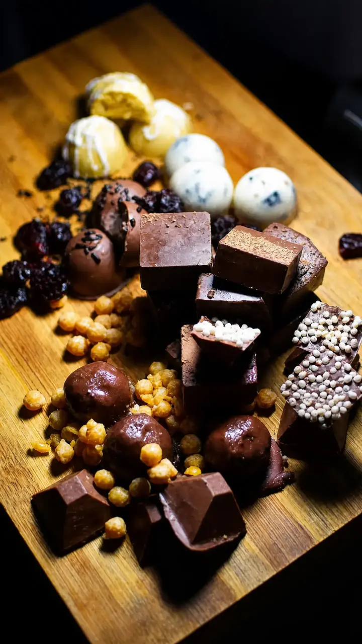 في المرة المقبلة التي تختار فيها شوكولاتة مشكلة، راقب السطح قبل أن تحكم على النكهة
